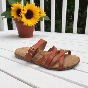 NWOB Cliffs By White Mountain Fenix Womens Brown Leather Strappy Flat Sandal 9M